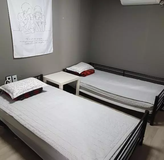 Majatalo Moonlight Hill Guesthouse