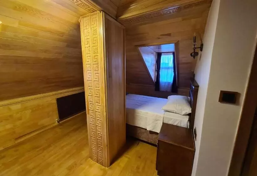 هتل Antique Pearl