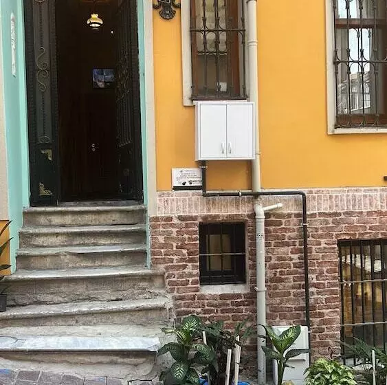 هتل Antique Pearl