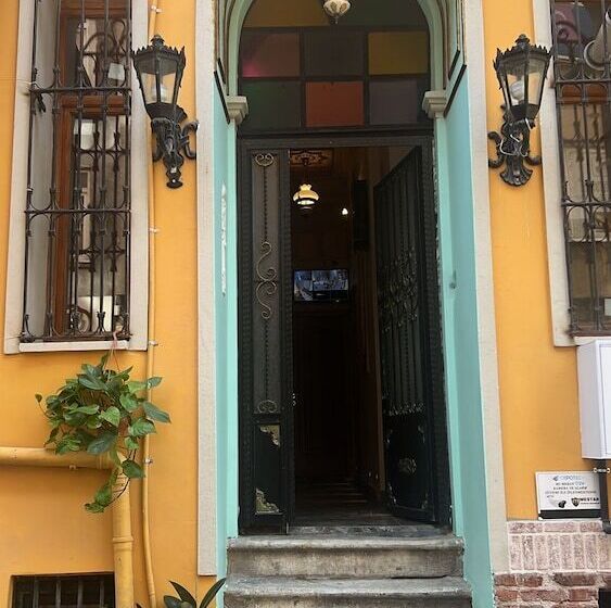 בית מלון כפרי Antique Pearl