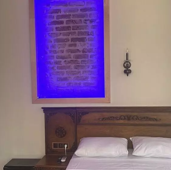 هتل Antique Pearl