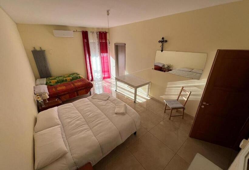 تختخواب و صبحانه Matera Room