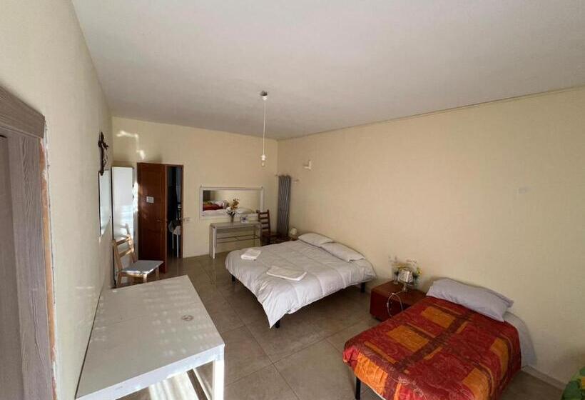 تختخواب و صبحانه Matera Room