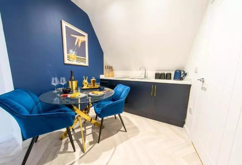 Bowles Aparthotel By Yoko Property