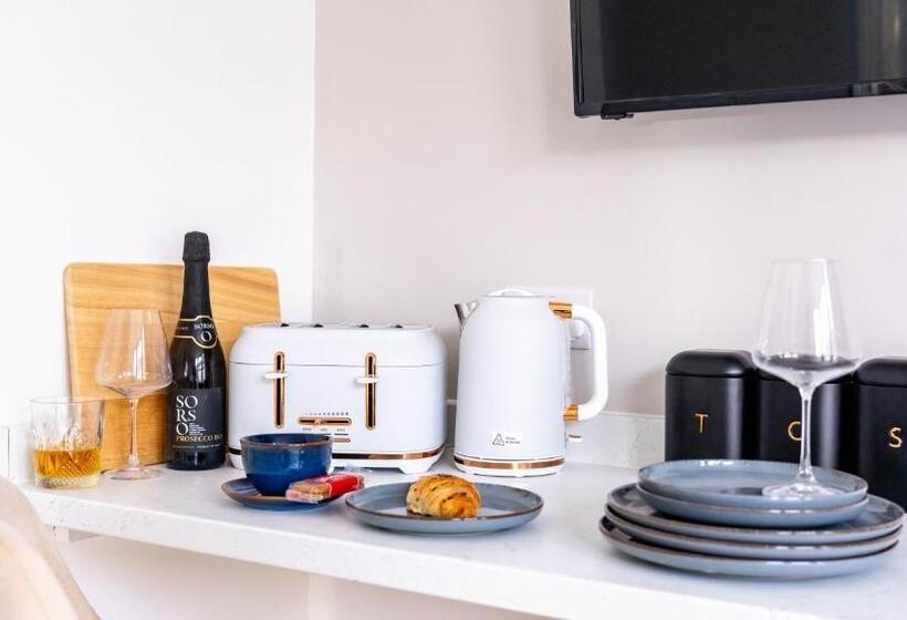 Bowles Aparthotel By Yoko Property