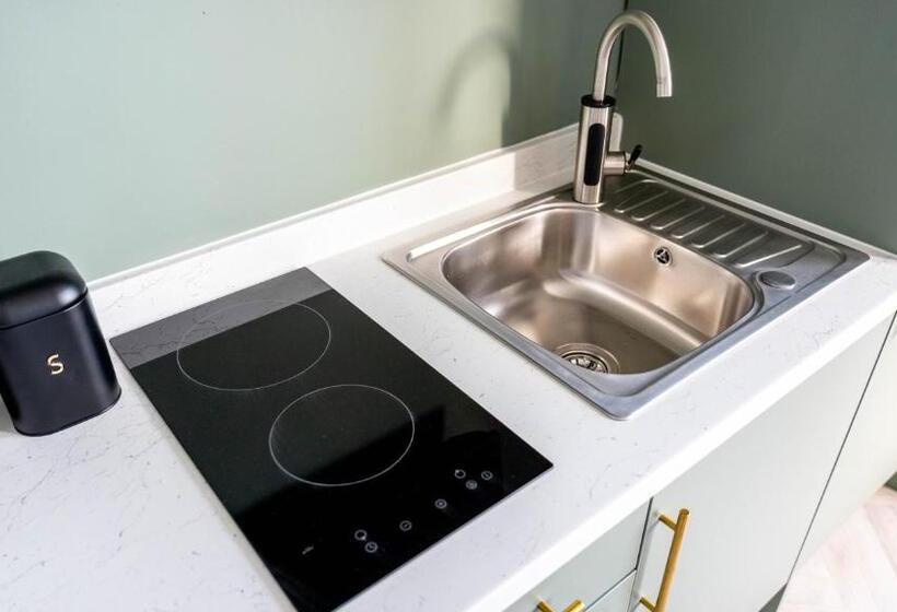 Bowles Aparthotel By Yoko Property