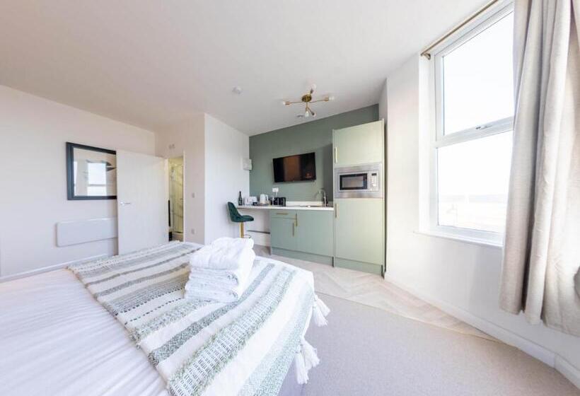 Bowles Aparthotel By Yoko Property