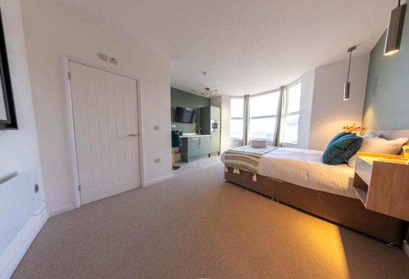 Bowles Aparthotel By Yoko Property