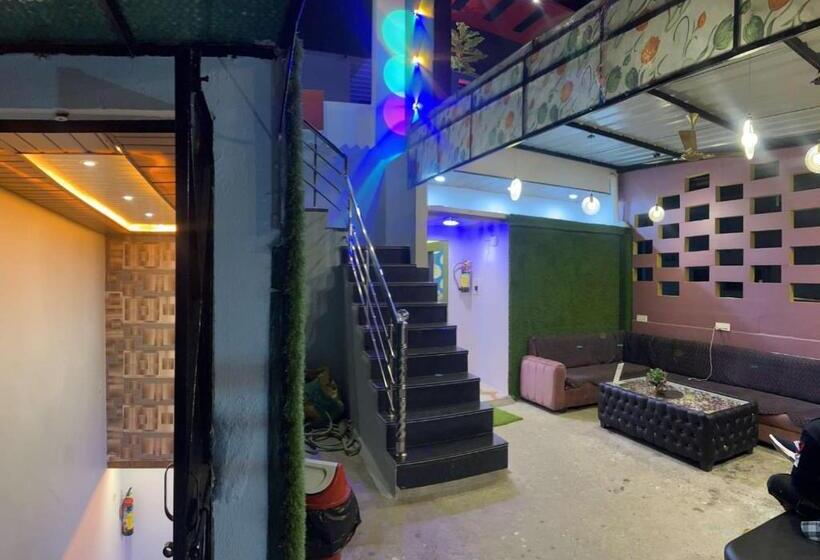 هتل Ashok Vatika Guest House