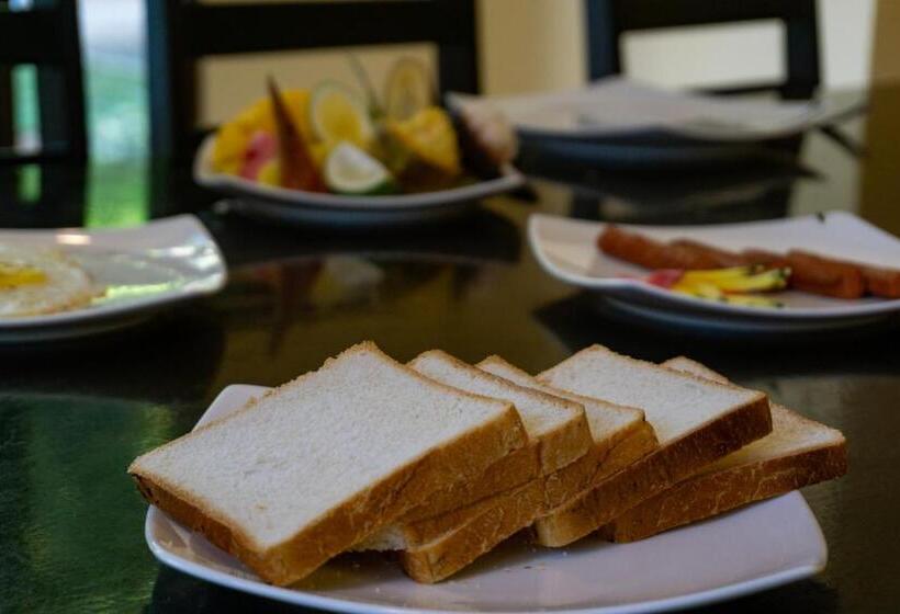 ホテル Charlie Breeze