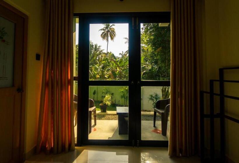 ホテル Charlie Breeze