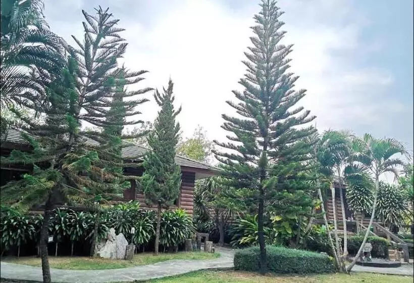 ホテル Pine Valley Khaoyai