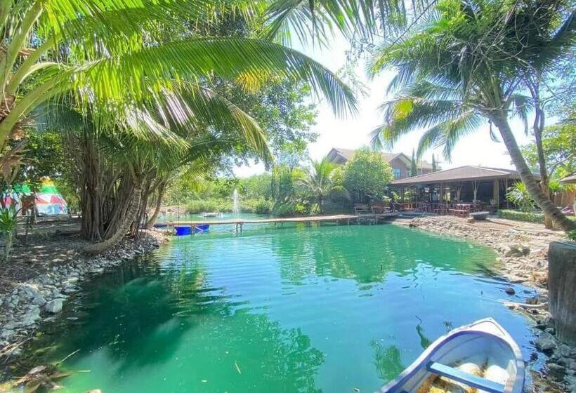 ホテル Pine Valley Khaoyai