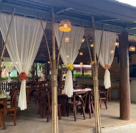 ホテル Pine Valley Khaoyai