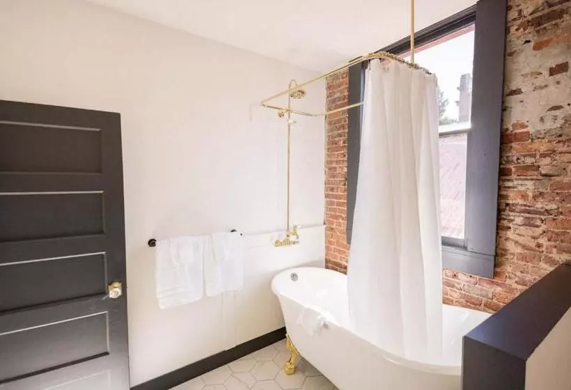 Hotelli Speakeasy King Suite