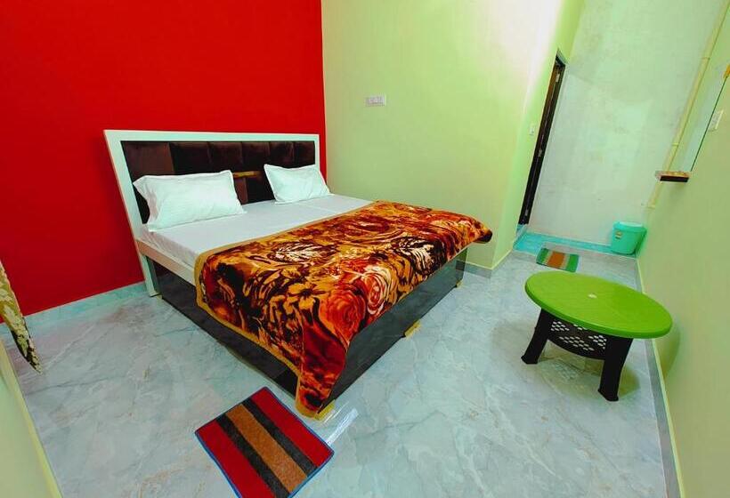 Hotel The Akash Guest House 15 Min Walking From Ram Janam Bhumi