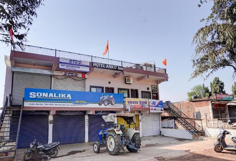 Oyo Hotel Ankit Inn