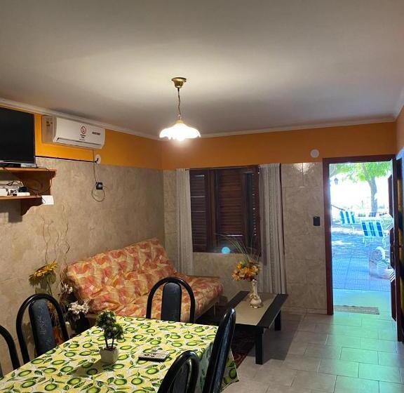 פנסיון El Rincon De Clarita