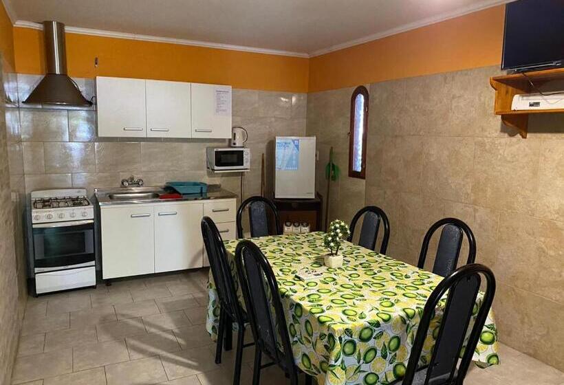 פנסיון El Rincon De Clarita