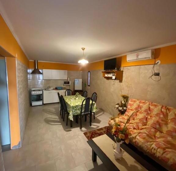 פנסיון El Rincon De Clarita