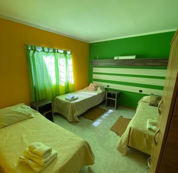 פנסיון El Rincon De Clarita