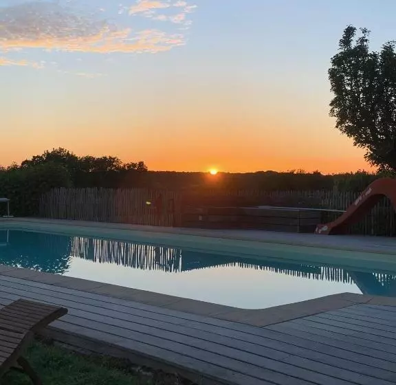 ペンション La Sautie