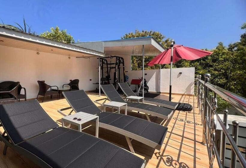 پانسیون Mingzhuge