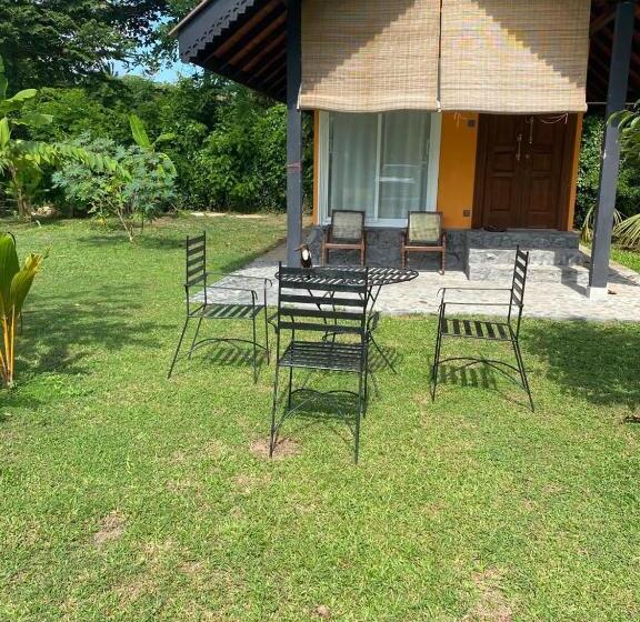 بنسيون Peacock Garden By Nature Hideout Mirissa