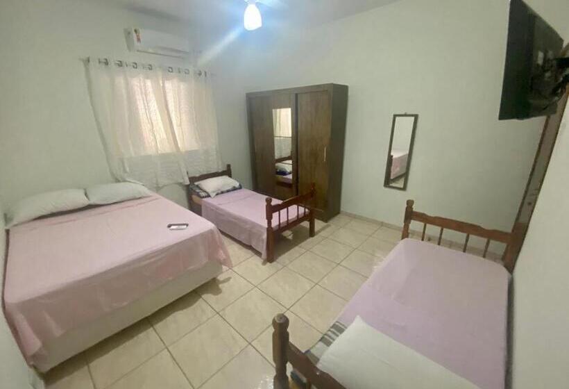 ペンション Pousada Sagrada Familia