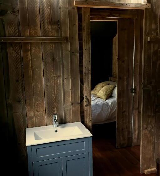 Пансион Sandringham Safari Tent Lodge