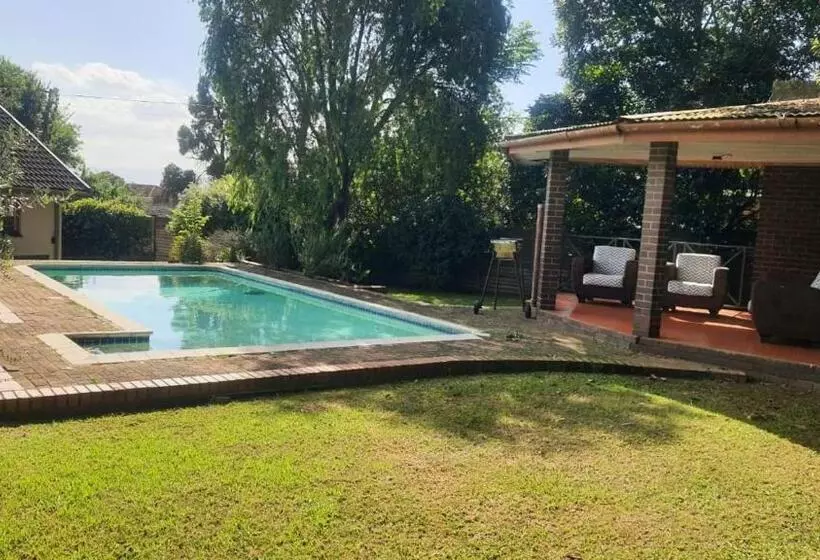 پانسیون Secret Guest House