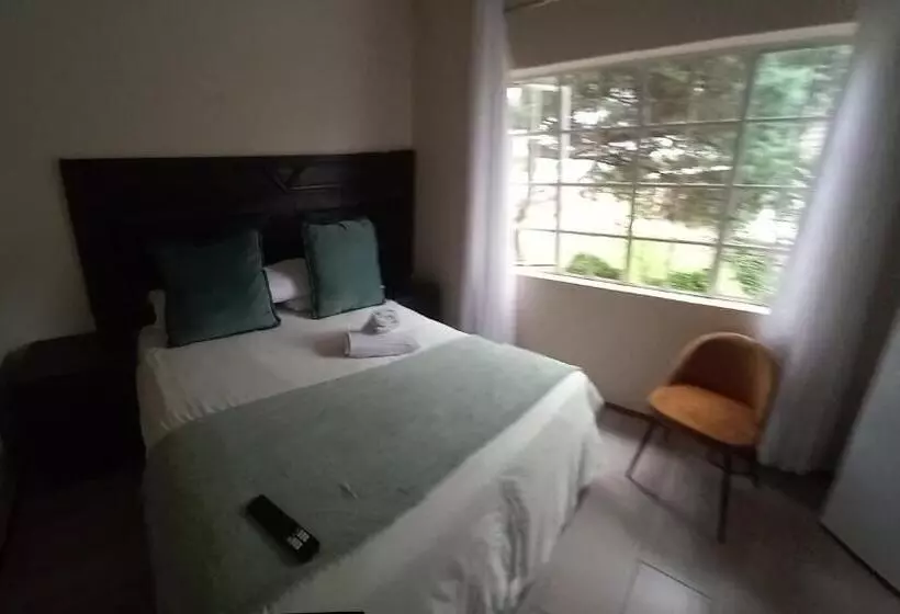 پانسیون Secret Guest House