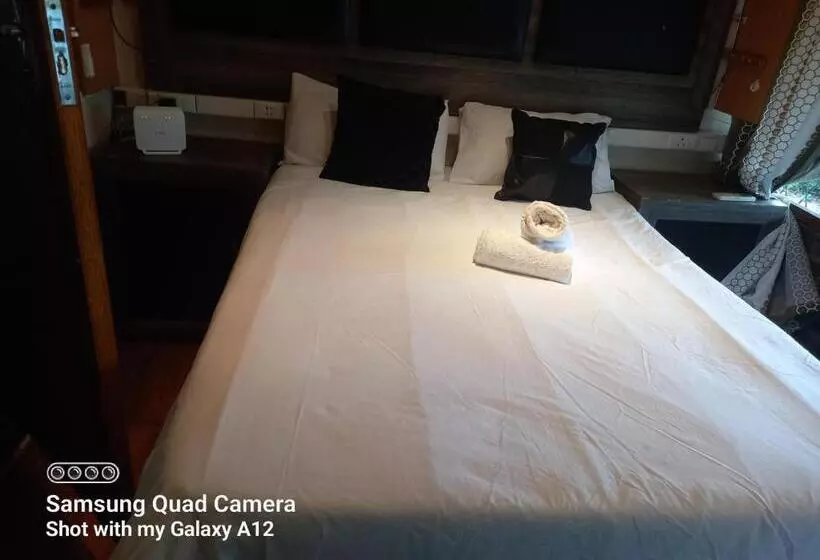 پانسیون Secret Guest House