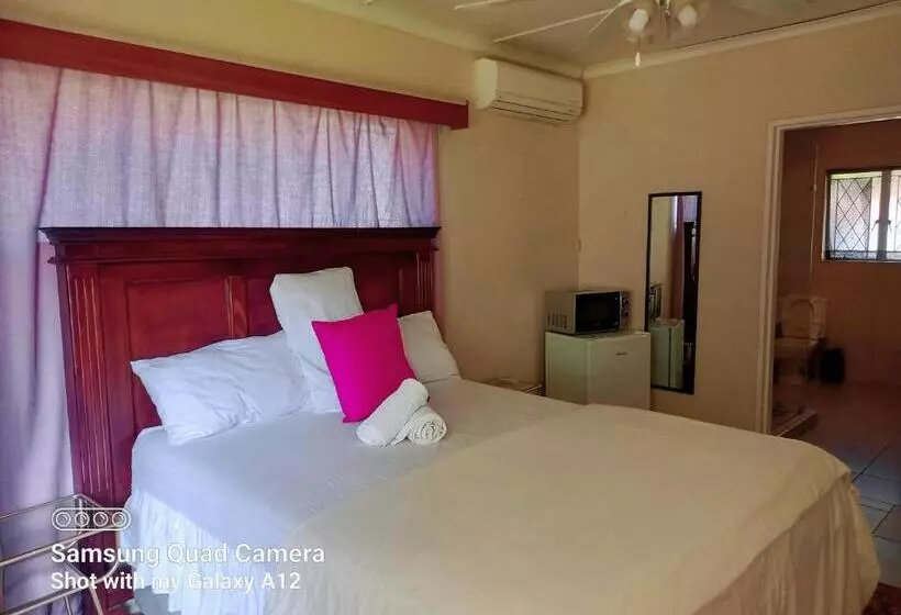 پانسیون Secret Guest House