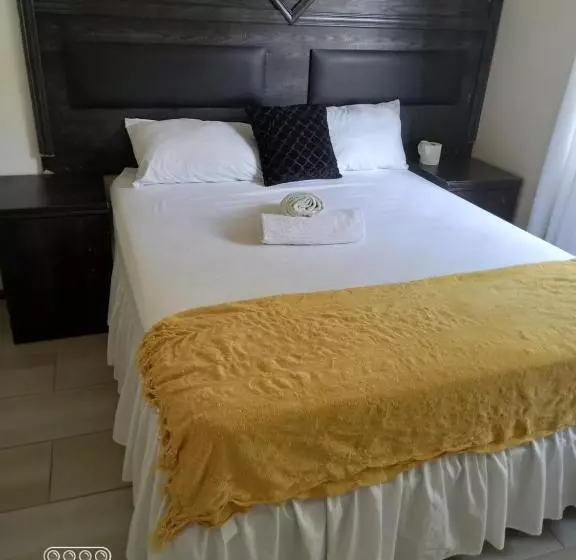 پانسیون Secret Guest House