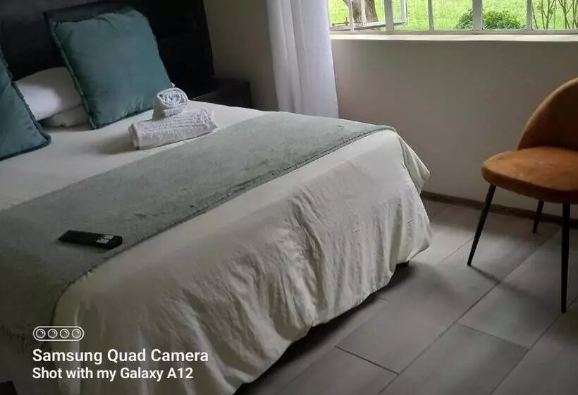 پانسیون Secret Guest House