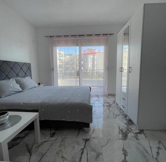 پانسیون Summer Dreams