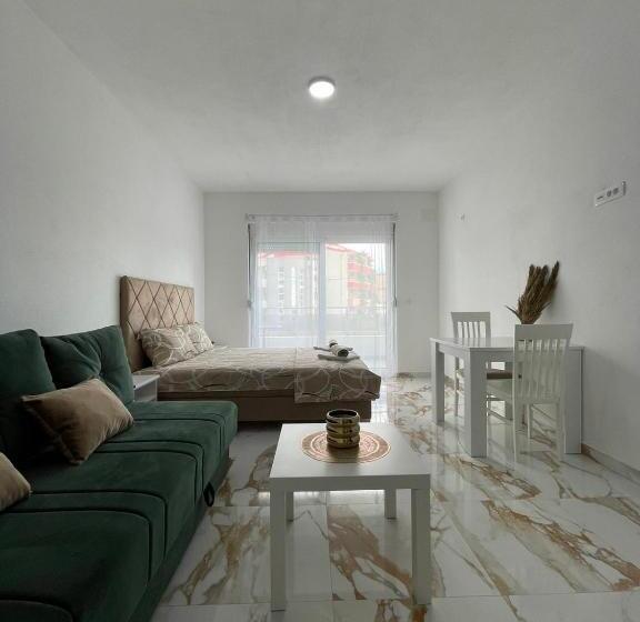 پانسیون Summer Dreams