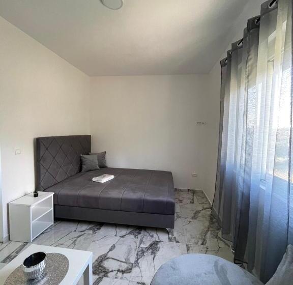 پانسیون Summer Dreams