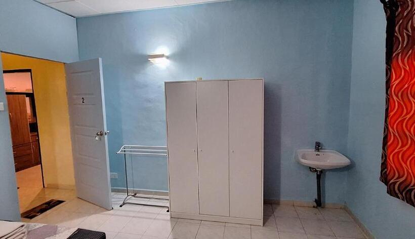 Albergue Knight Residence