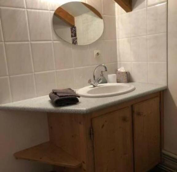 ベッドアンドブレックファースト Chambres D Hôtes Hébergement F.mathieu