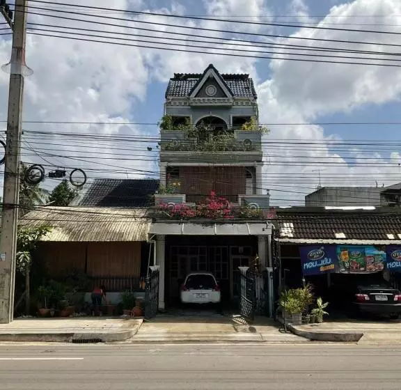 Aamiaismajoitus (B&B) Pamy Yoga Studio