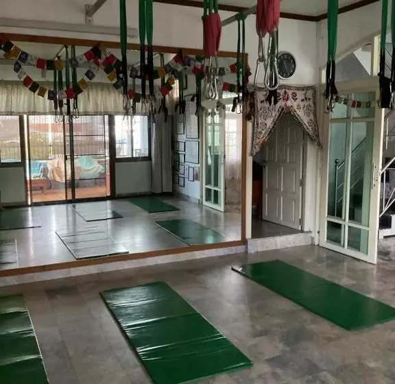 Aamiaismajoitus (B&B) Pamy Yoga Studio
