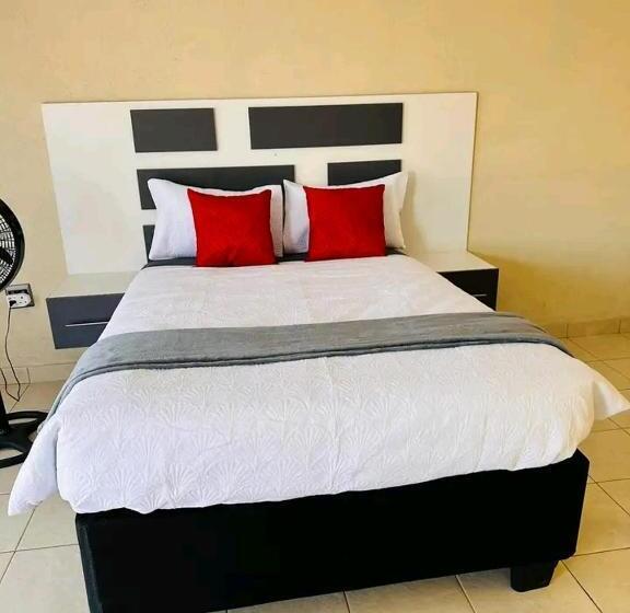 צימר Tshabelang Mountain View Lodge