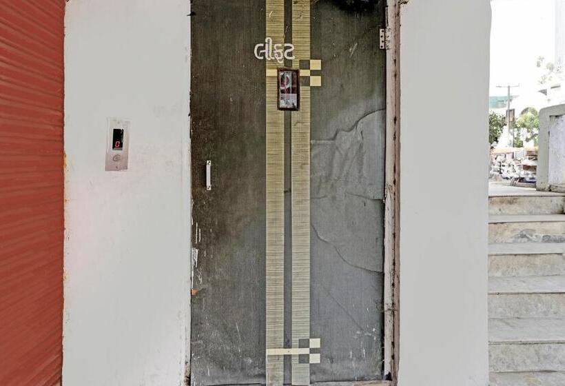 Collection O Hotel Kp