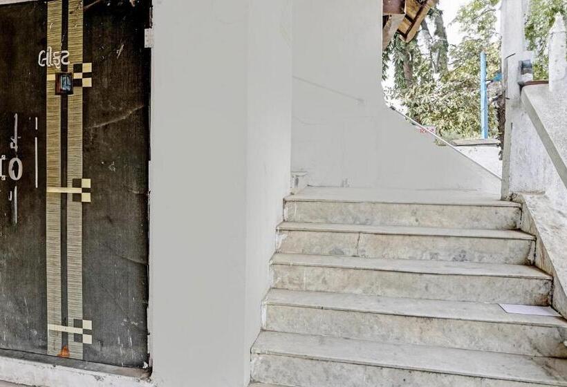 Collection O Hotel Kp