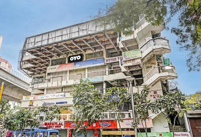 Collection O Hotel Kp