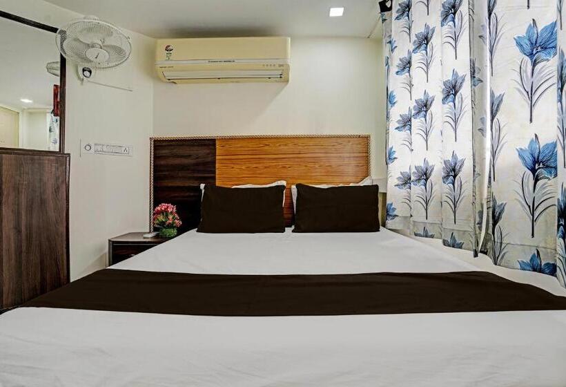 Collection O Hotel Kp