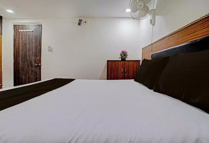 Collection O Hotel Kp