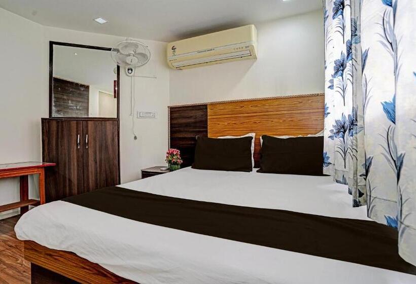 Collection O Hotel Kp